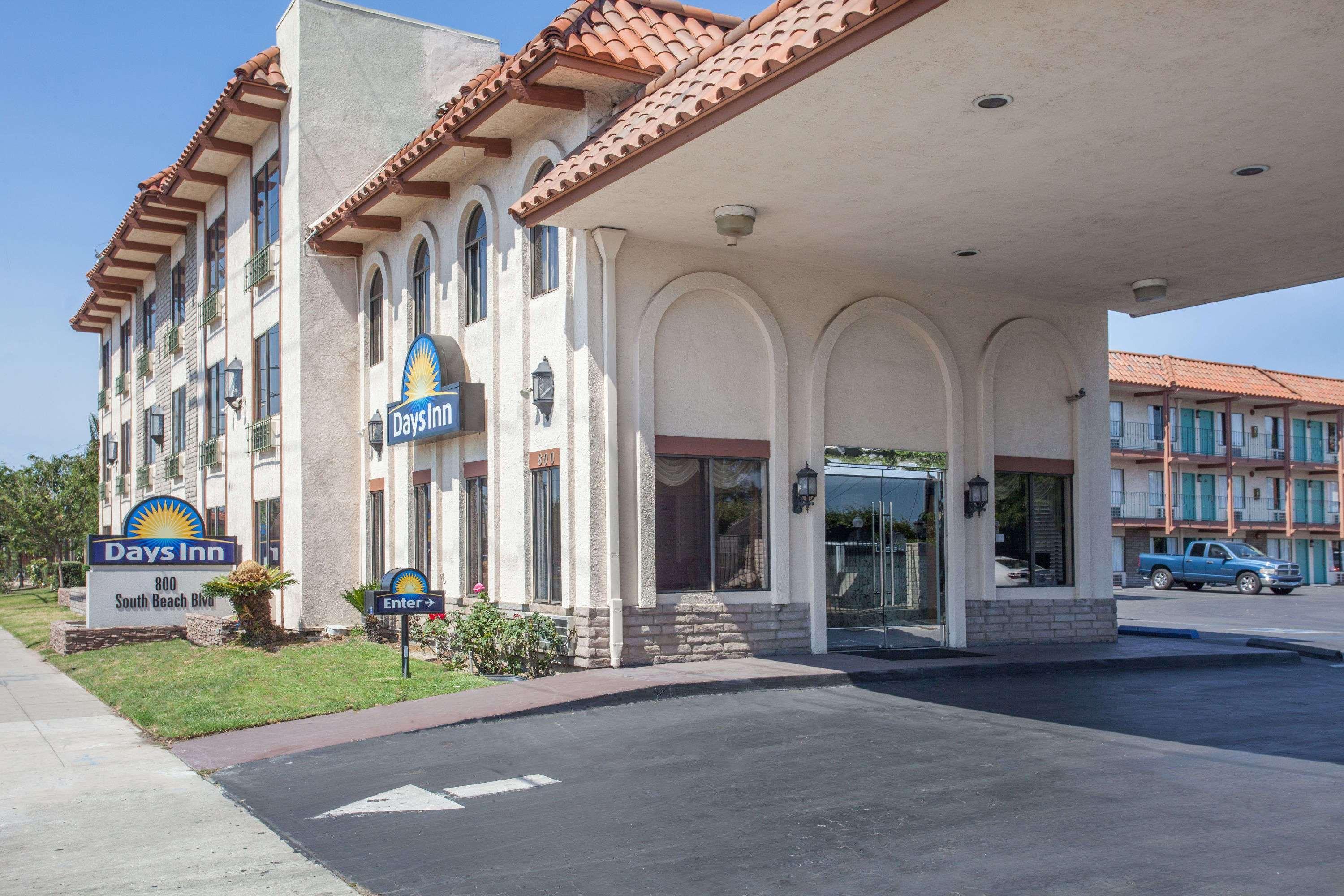 Days Inn By Wyndham Anaheim Near The Park Kültér fotó